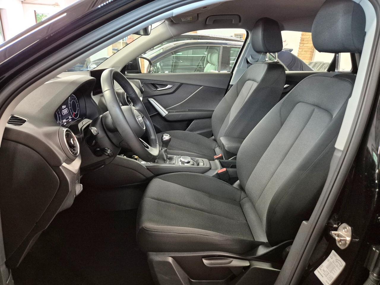 Audi Q2 30 TFSI Business Advanced