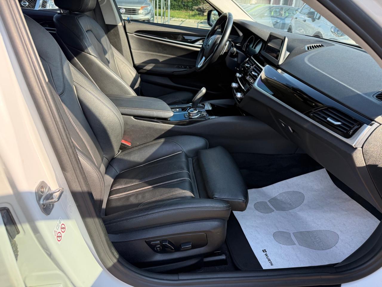 Bmw 520d Sport BERLINA .BIANCO PERLA