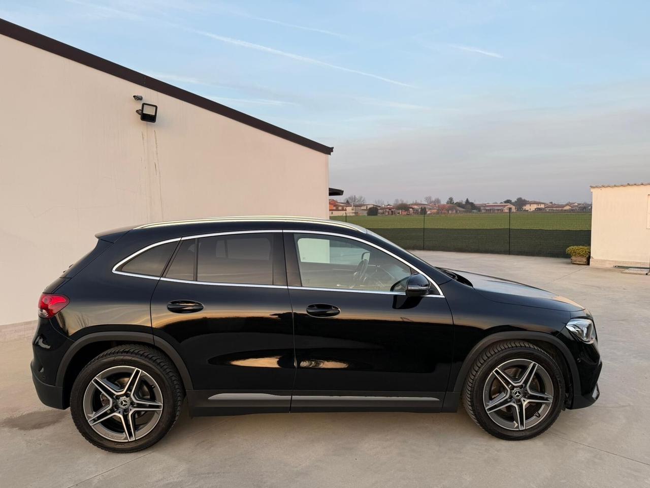 Mercedes GLA 200D 4Matic Premium AMG