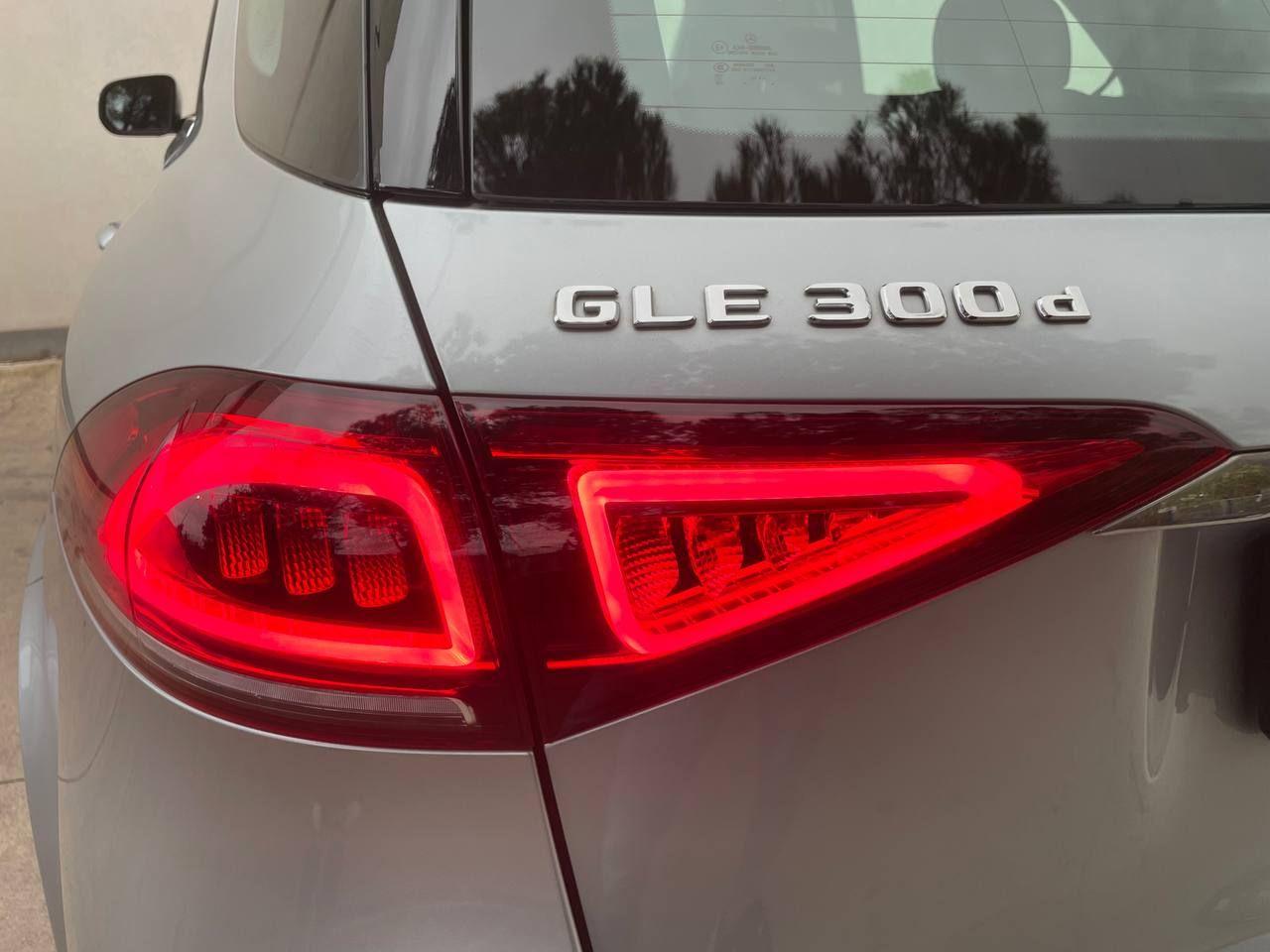 Mercedes-Benz GLE - V167 2019 - GLE 300 d mhev Premium 4matic auto