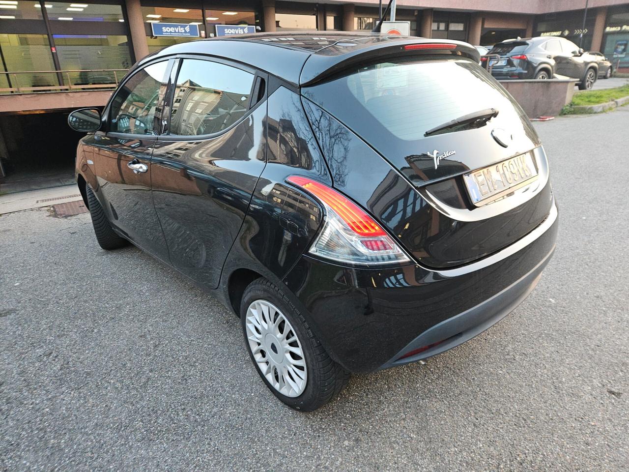 Lancia Ypsilon 1.2 69 CV Unyca