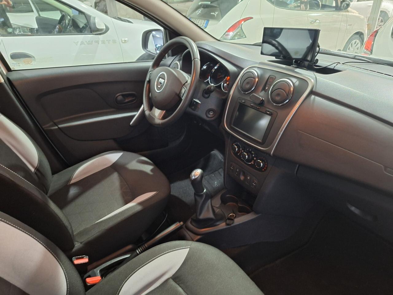 Dacia Sandero Stepway 900 GPL (NUOVO) 90cv Prestige