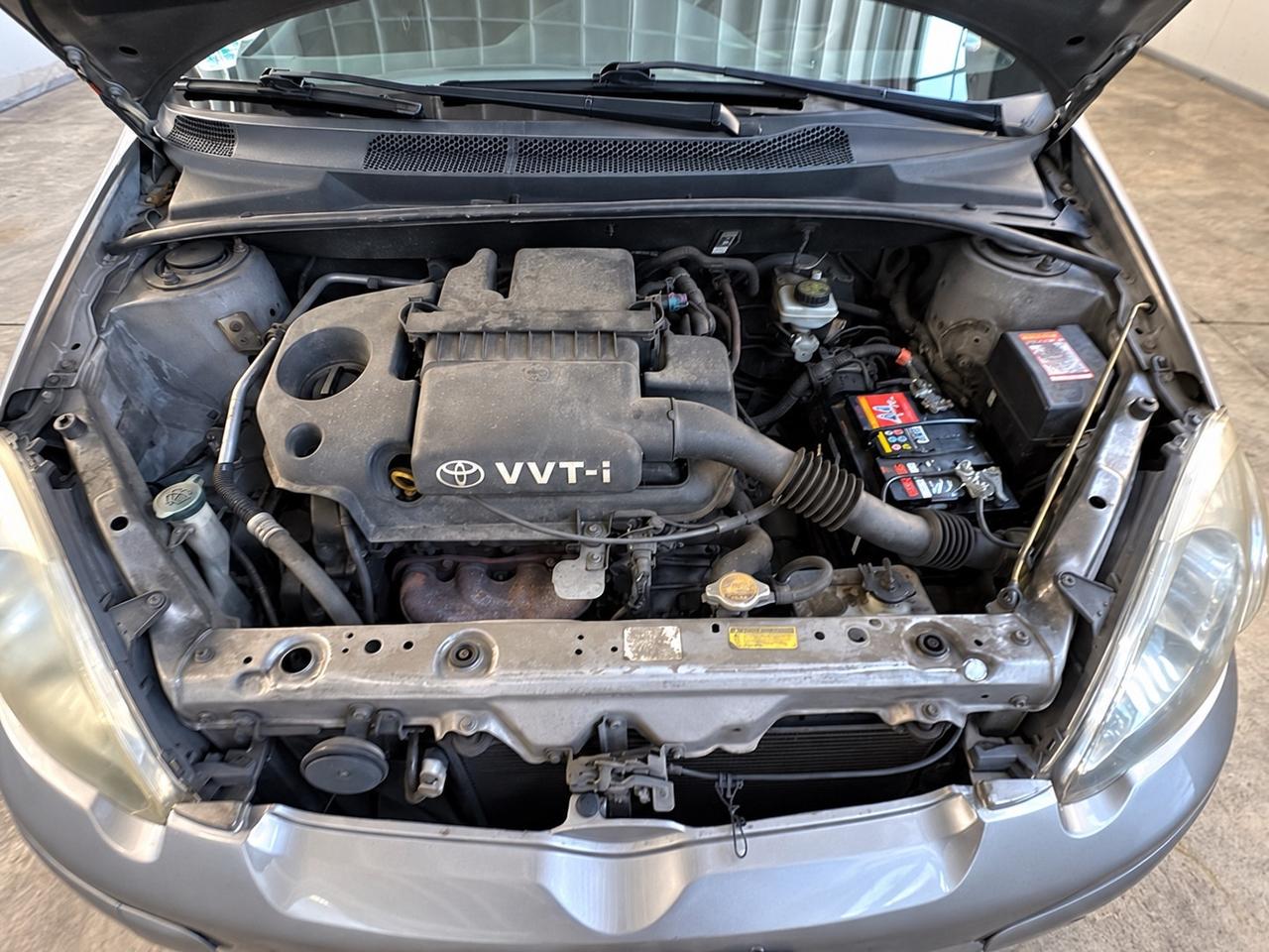 Toyota Yaris 1.0i 16V cat 3 porte Sol