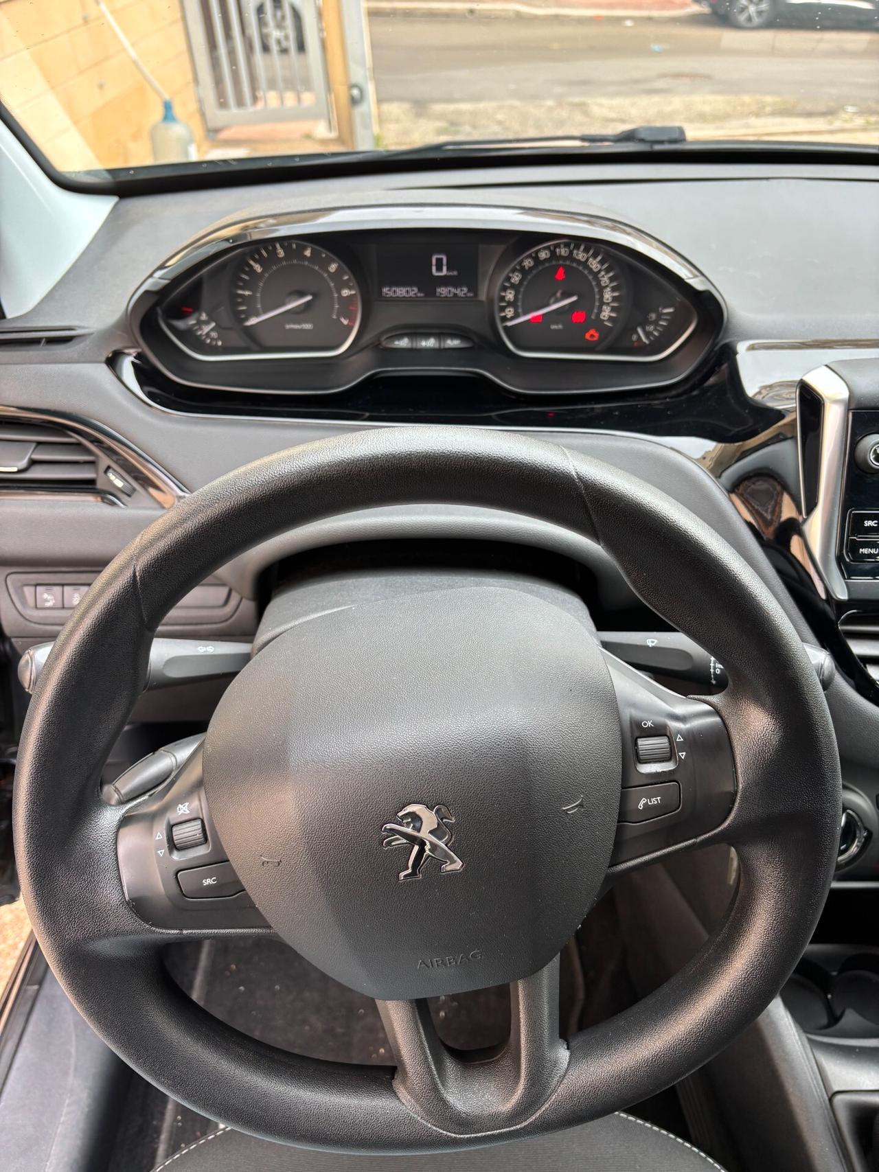 Peugeot 208 PureTech 82 5 porte Allure