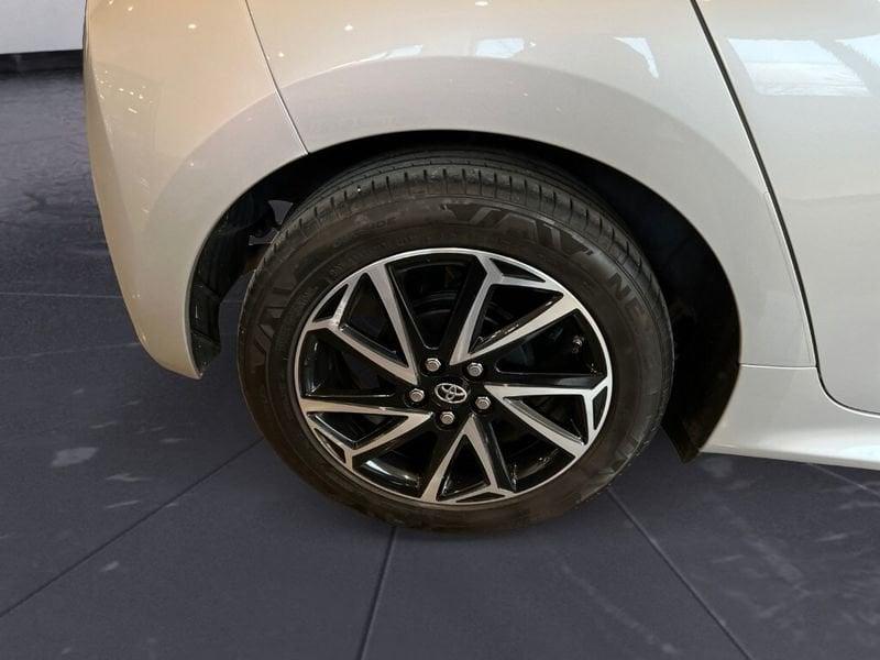 Toyota Yaris 4ª serie 1.0 5 porte Trend