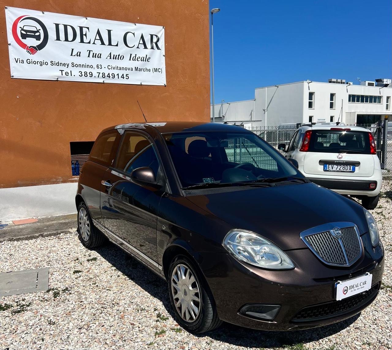 Lancia Ypsilon 1.2 Versus