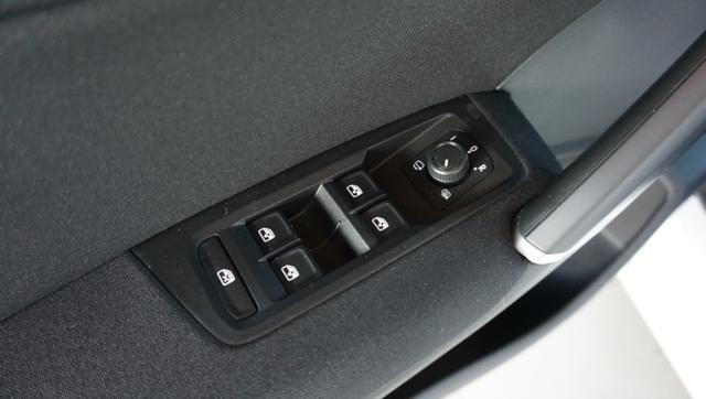 VOLKSWAGEN Touran 1.5 TSI EVO DSG Business BlueMotion Technology