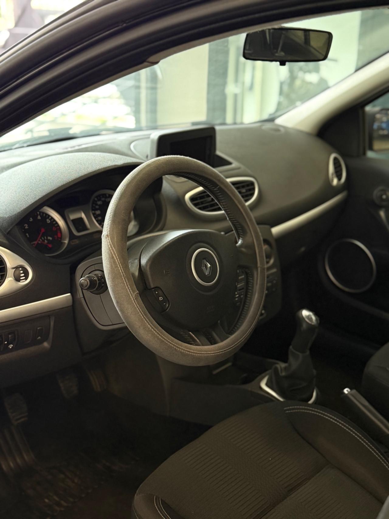 Renault Clio 1.2 16V 5 porte Dynamique