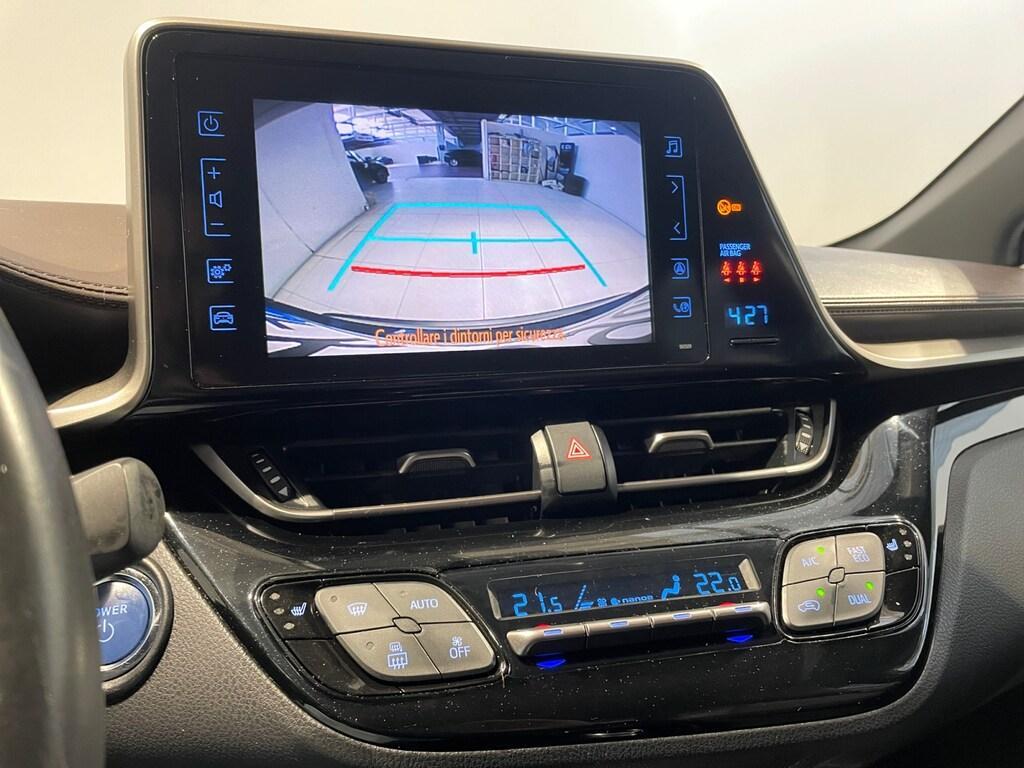 Toyota C-HR 5 Porte 1.8 Hybrid 122CV e-cvt Lounge (FHEV) - GANCIO TRAINO