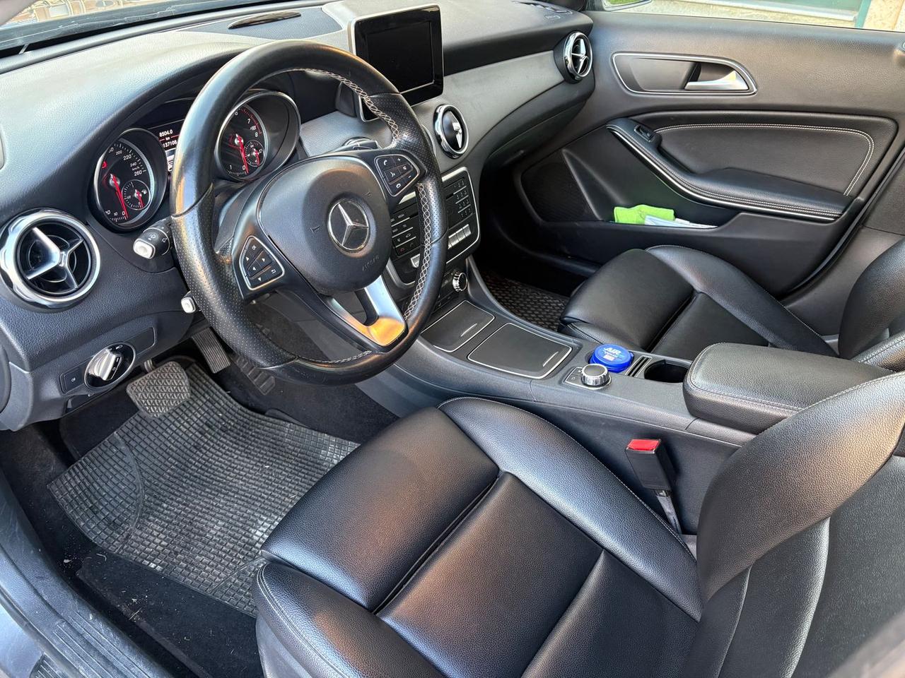 Mercedes-Benz GLA 180 CDI GLA- #8889