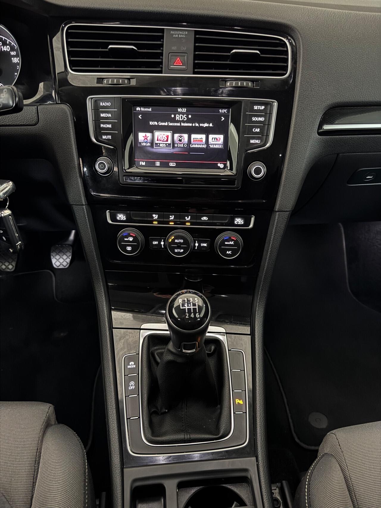 Volkswagen Golf 2.0 TDI 5p. Highline BlueMotion Technology