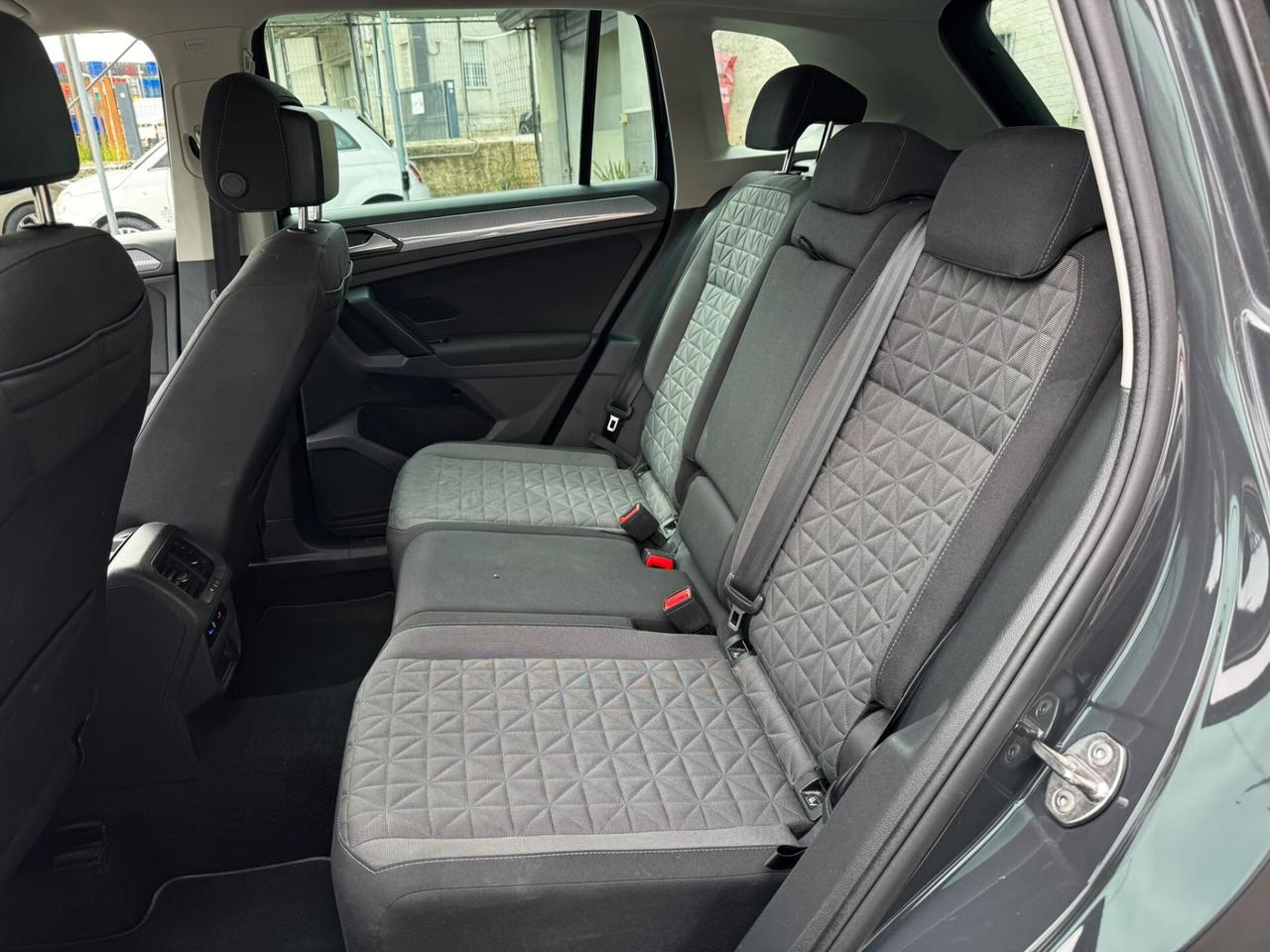 Volkswagen Tiguan 2.0 TDI 150 CV SCR DSG Elegance