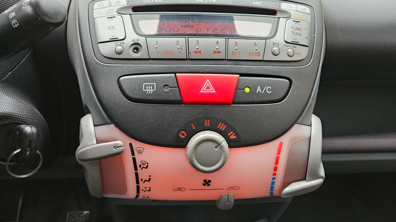 Toyota Aygo = Citroen C1 1.0 5p Ottima ! NO X NEOPATENTATI