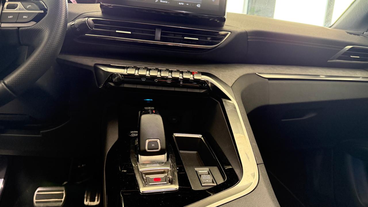 PEUGEOT 3008 GT PACK TETTO APRIBILE