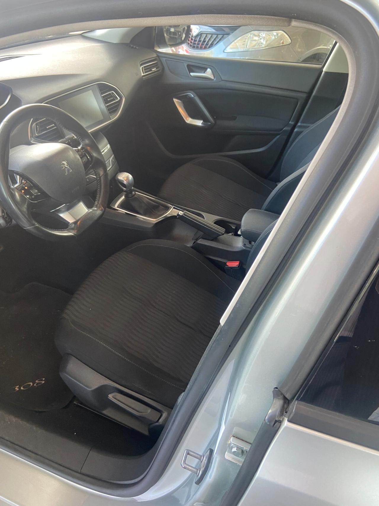 Peugeot 308 1.6 e-HDi 115 CV Stop&Start SW Business