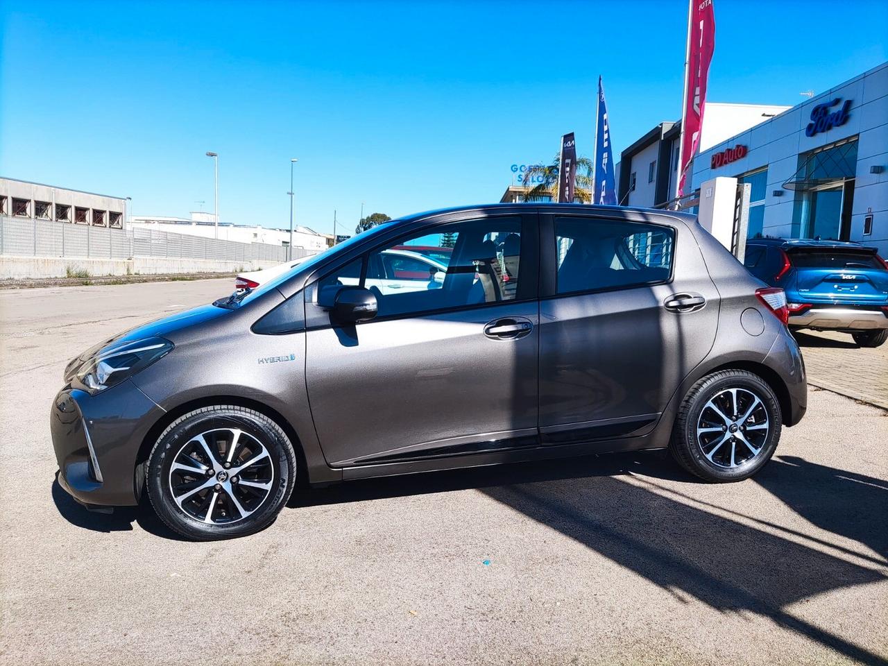 Toyota Yaris 1.5 Hybrid 5 porte Active