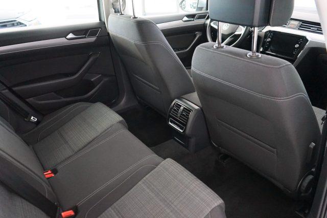VOLKSWAGEN Passat Variant 2.0 TDI SCR 122 CV EVO DSG Business
