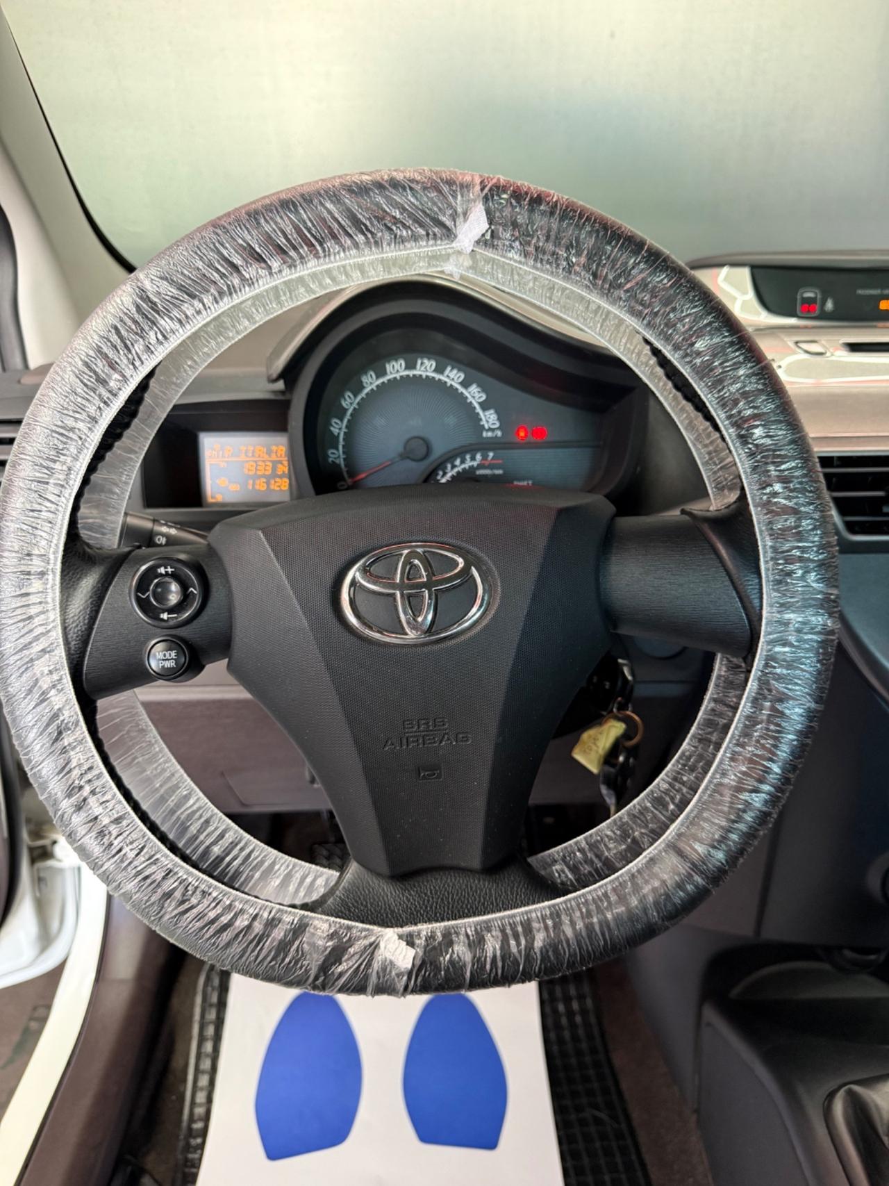 Toyota iQ 1.0 Benzina Sol 10/2010 NUOVA