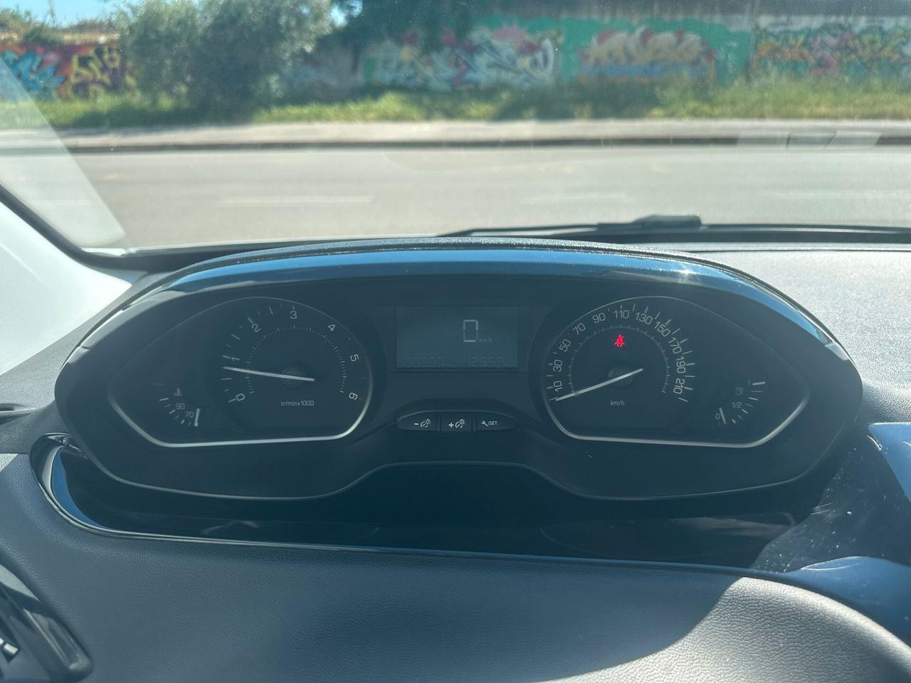 Peugeot 208 1.4 HDi 68 CV 5 porte Access