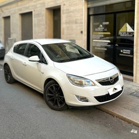 Opel Astra 1.7 CDTI 110CV 5 porte Cosmo