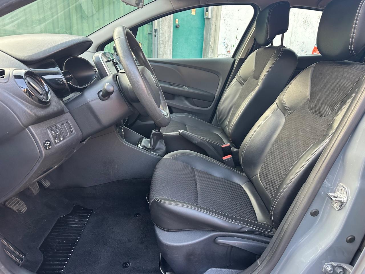 Renault Clio TCe 90 CV GPL 5 porte Moschino Intens