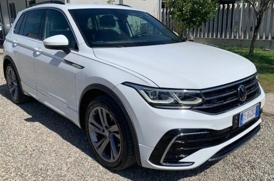 Volkswagen Tiguan 2.0 TDI 150 CV SCR DSG R-Line
