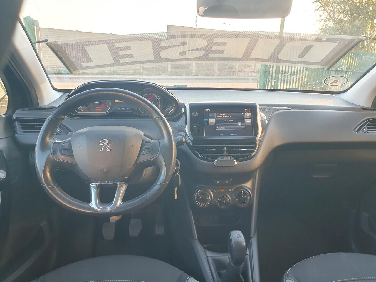 Peugeot 208 1.6hdi Allure neopatent 2016