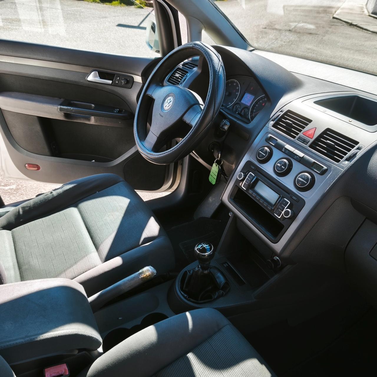 Volkswagen Touran 2.0 Conceptline Ecofuel