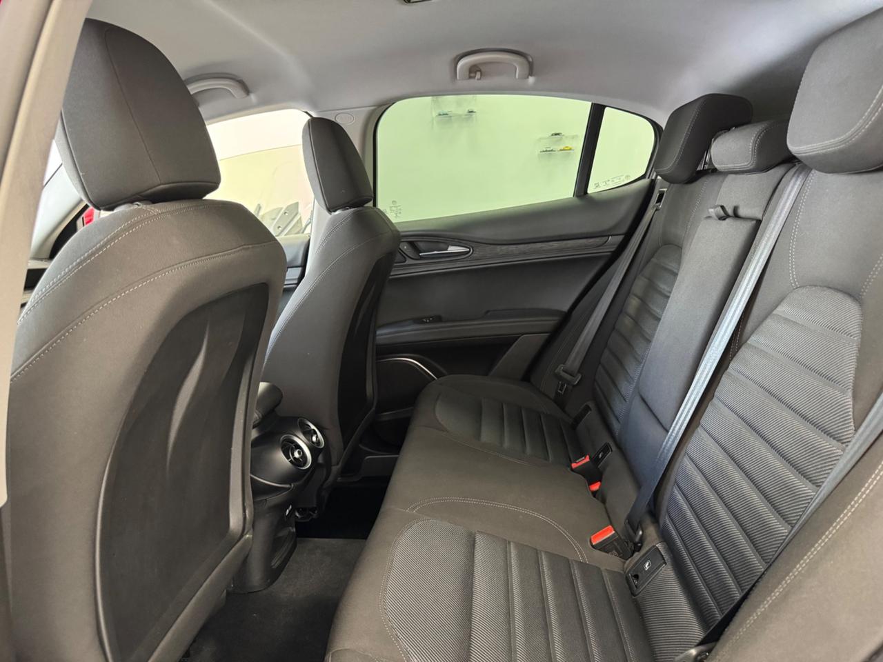 Alfa Romeo Stelvio 2.2 Turbodiesel 160 CV AT8 RWD Super