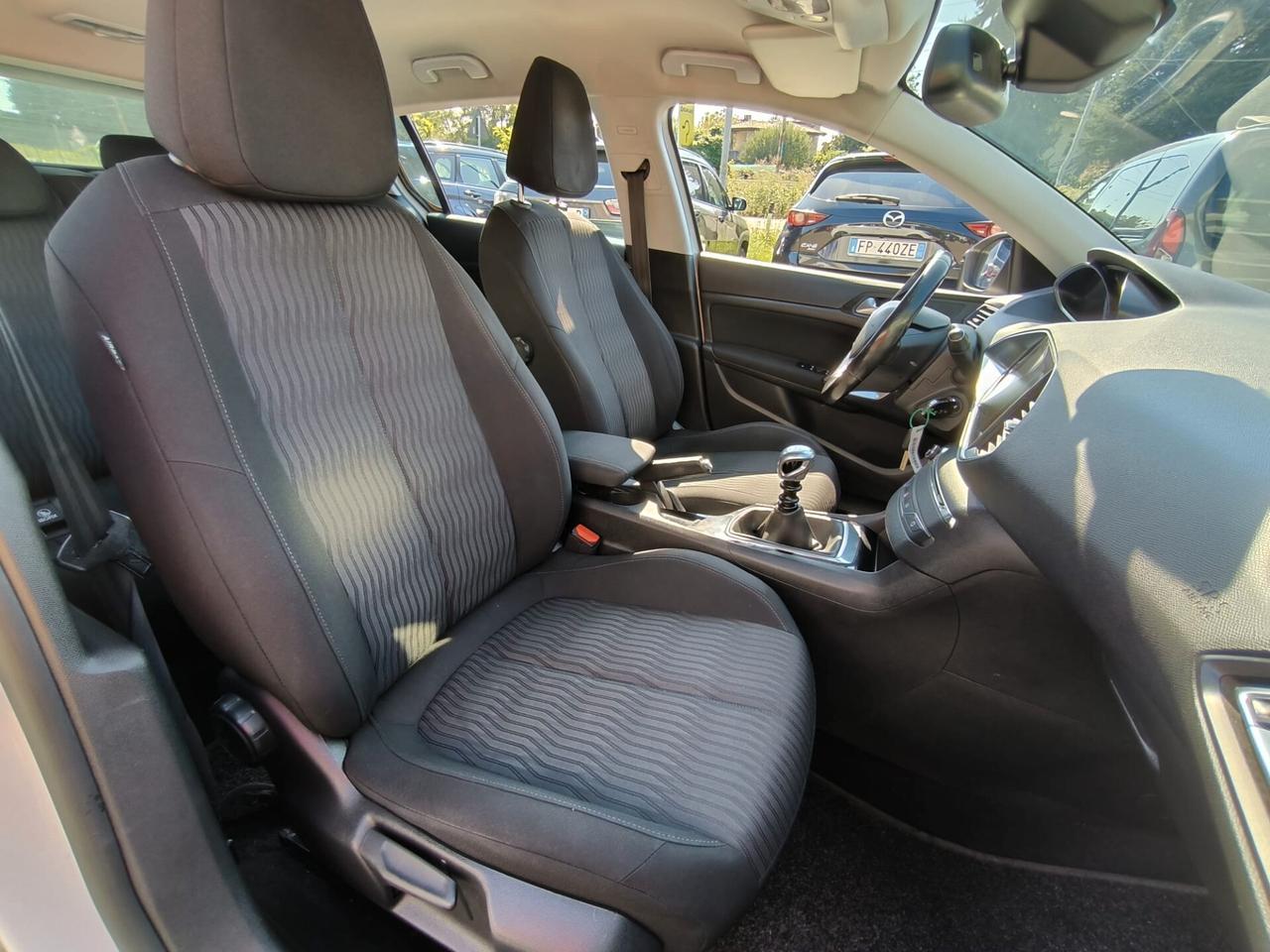 Peugeot 308 1.6 e-HDi 115 CV Stop&Start Business *GANCIO TRAINO*