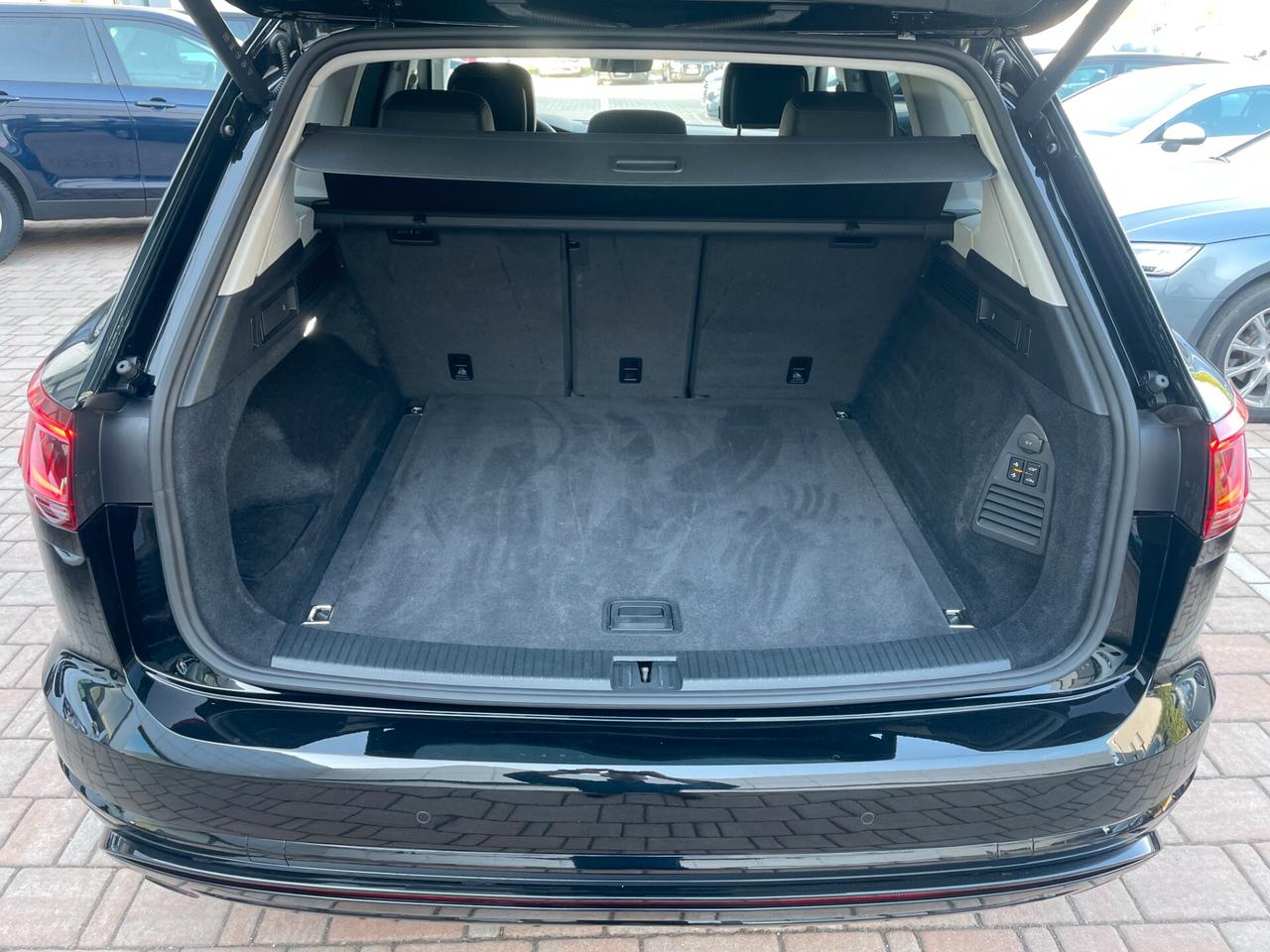 Volkswagen Touareg 3.0 V6 TDI SCR Elegance