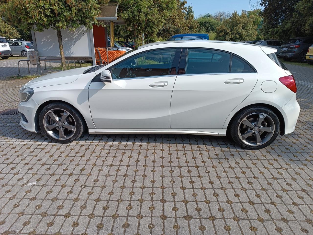 Mercedes-benz A 180 A 180 d Automatic Premium