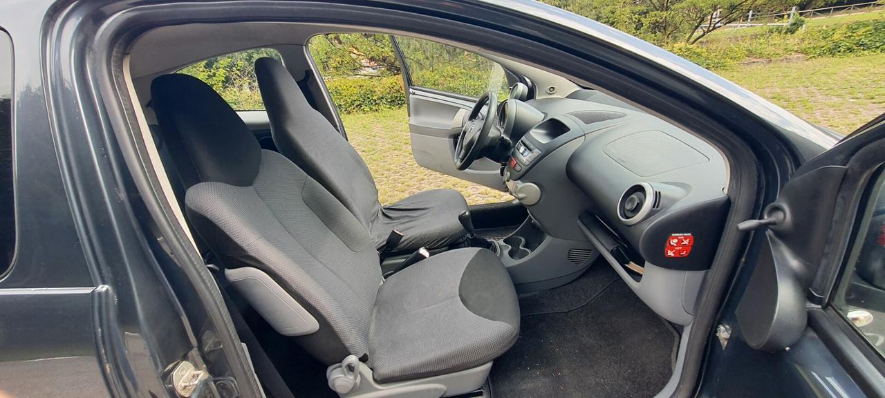 Toyota Aygo 1.0 12V VVT-i 3 porte Sol