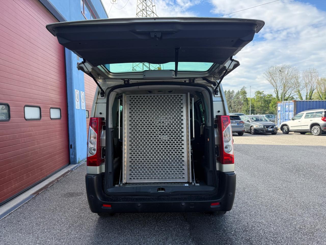 Fiat Scudo 2.0 MJT PC Combi 5+1 per traporto disabili