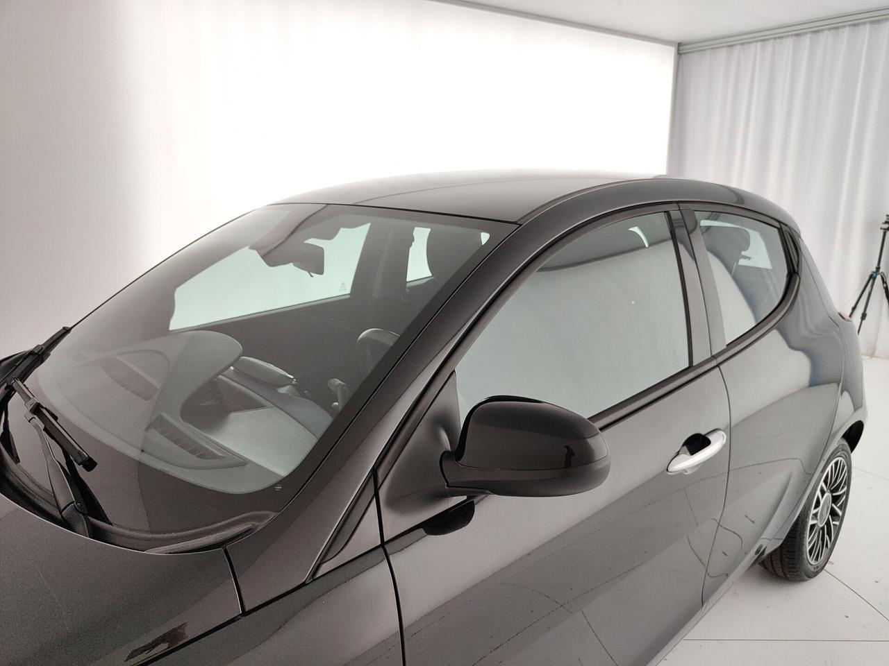Lancia Ypsilon 1.0 FireFly 5 porte S&S Hybrid Platino