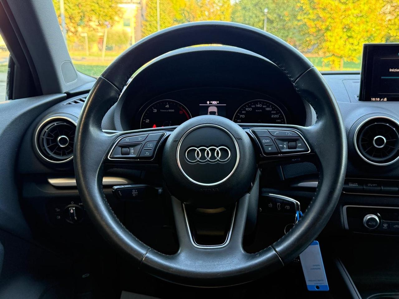 Audi A3 Sedan 30 TDI Business