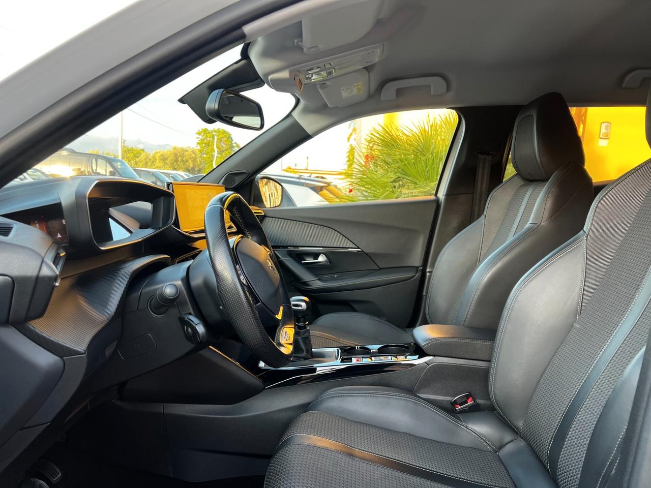 Peugeot 2008 -GT LINE-2022 1.2 100 CV- FULL