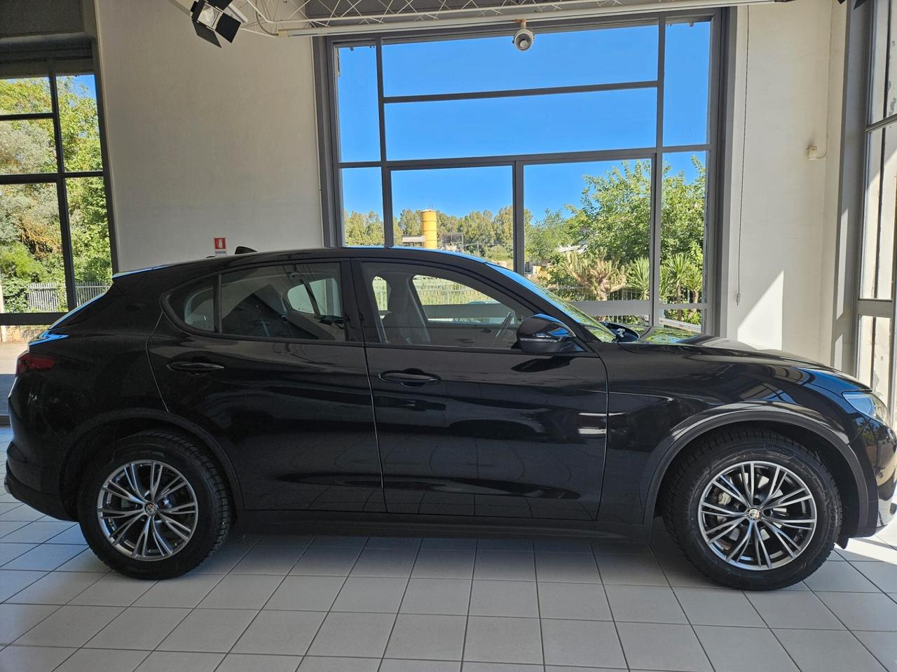 Alfa Romeo Stelvio 2.2 Turbodiesel 160 CV AT8 RWD Business