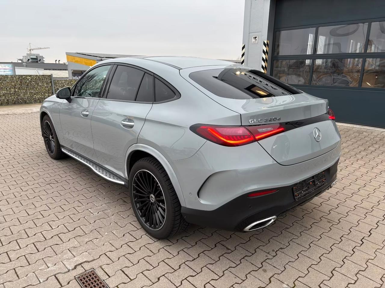 MERCEDES-BENZ*GLC*220d*4MATIC*COUPE*AMG*LINE*ADVANCED*PLUS*BURMESTER*DIGITAL-LIGHT*