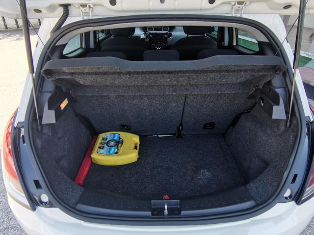 LANCIA Ypsilon 1.2 69 CV 5 porte S&S Gold - OK NEO PATENTATI