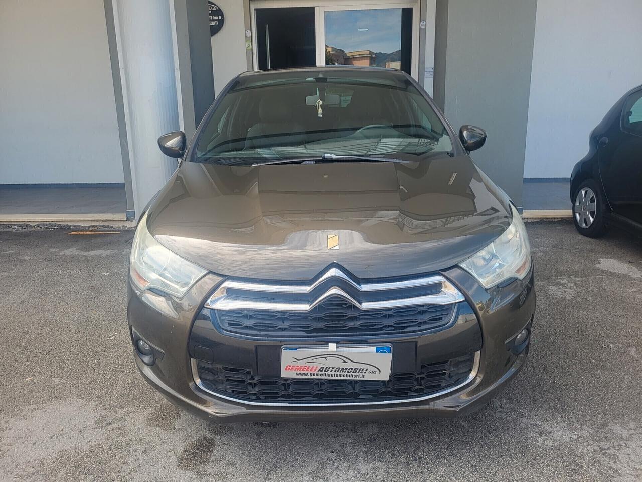Ds DS4 4 1.6 e-HDi 110 airdream 05/2012 km 238000