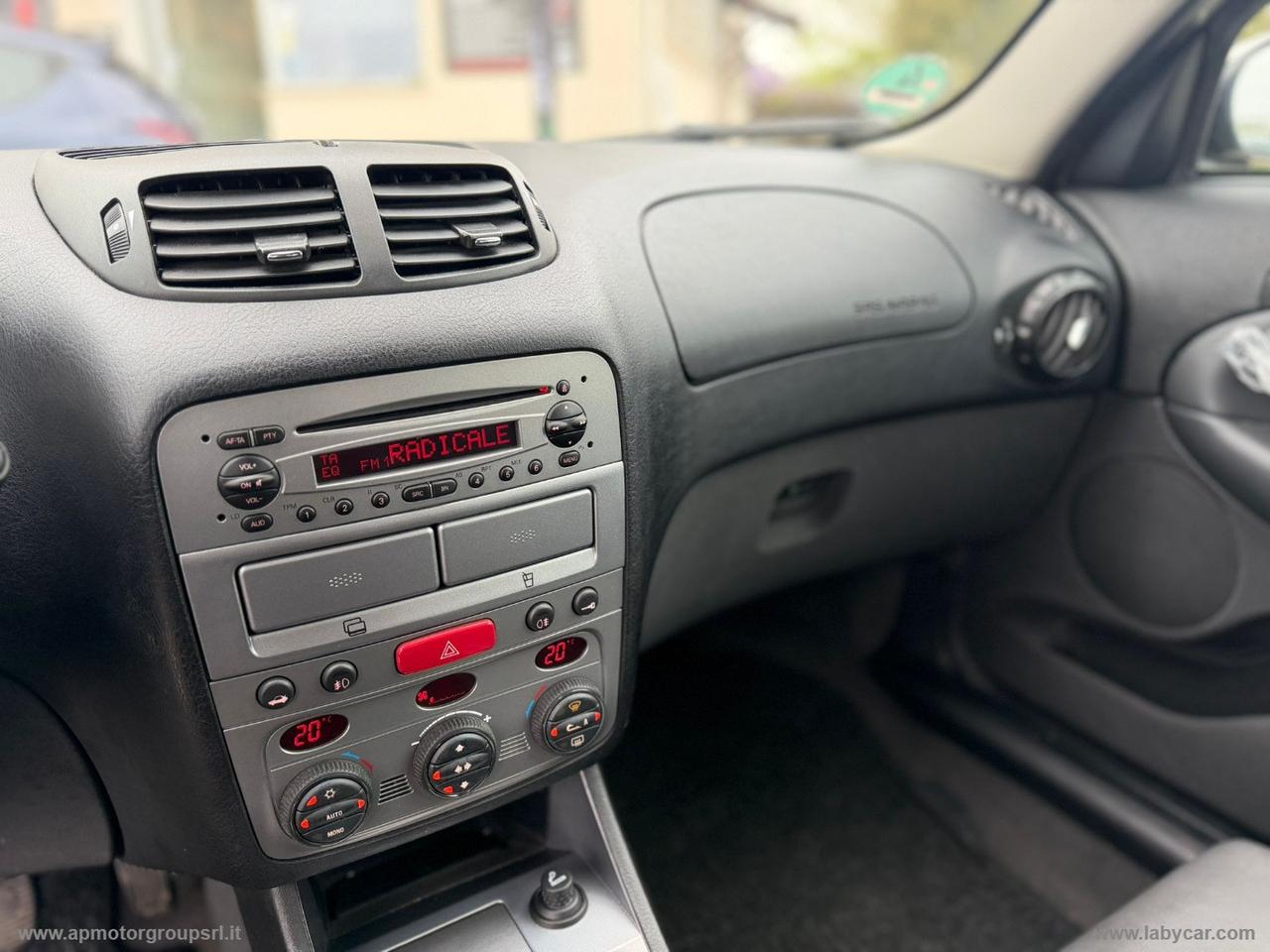 ALFA ROMEO 147 1.6 TS 105CV 5p. Distinctive