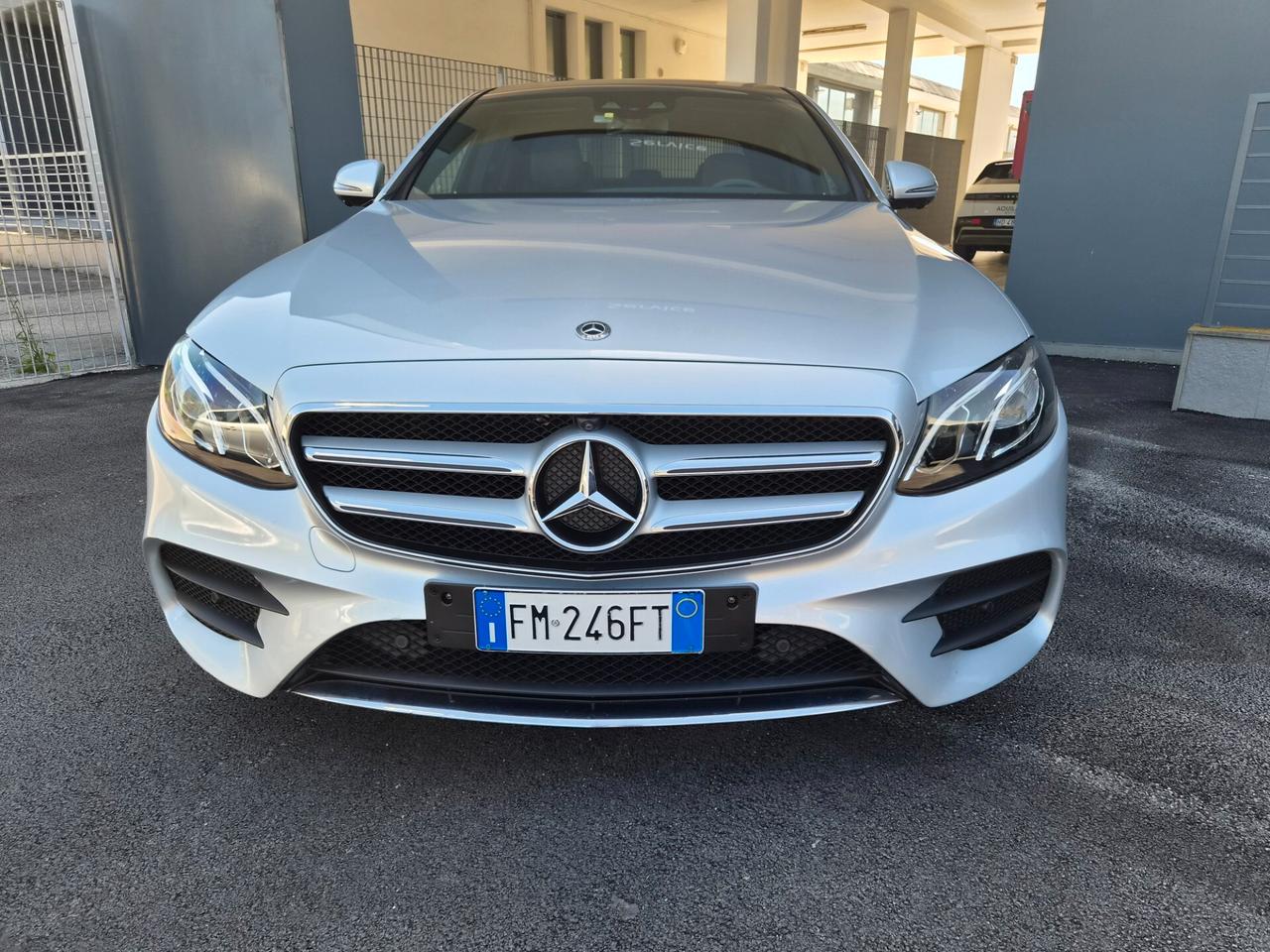 Mercedes-benz E 220 d Auto Premium Plus