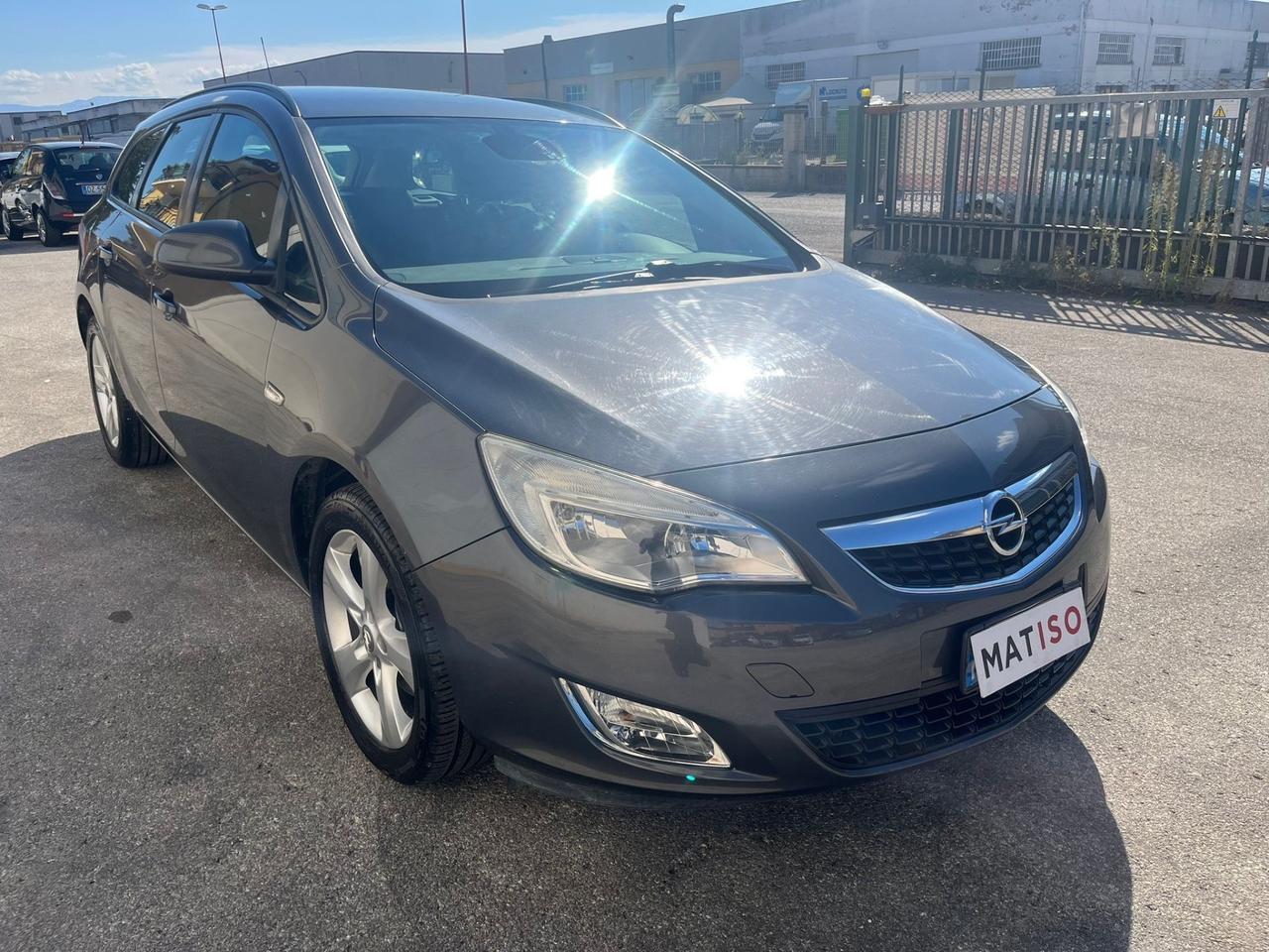 Opel Astra 1.7 CDTI Sports Tourer Cosmo 148000 km