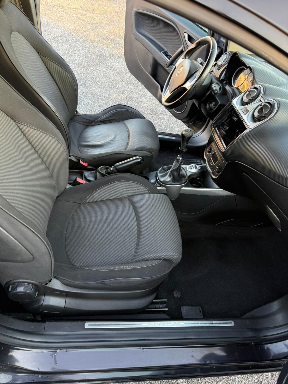 Alfa Romeo MiTo 1.4 T 120 CV GPL Distinctive