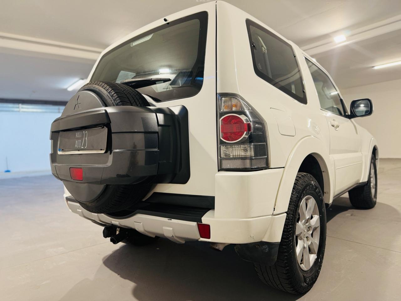 Mitsubishi Pajero 3.2 DI-D 16V aut. 3p.*VERRICELLO*GANCIO TRAINO*AUTOMATICA*