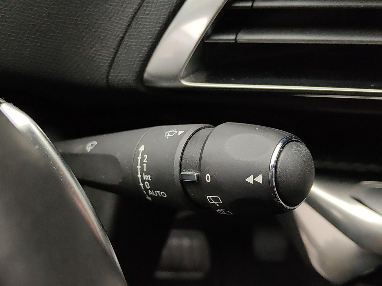 PEUGEOT 3008 II 2021 1.2 HYBRID 136CV ALLURE PACK E-DCS (CAMBIO AUTOMATICO)