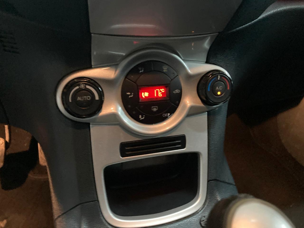 Ford Fiesta GPL - IDEALE X NEOPATENTATI - 2012