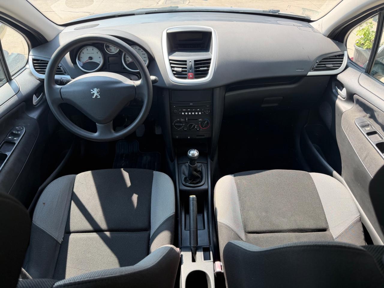 Peugeot 207- 1.4 75CV-Cinghia eseguita-Neopatentati-Garanzia 12mesi