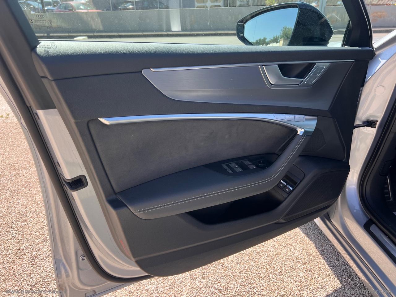 AUDI A6 Av. 55 2.0 TFSI e qu.ult S line plus